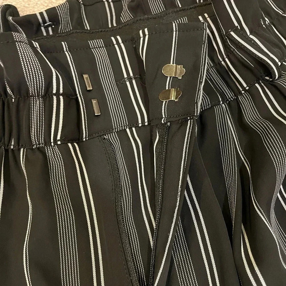 Lane Bryant Cropped Striped Paper Bag Waist Pants - Picture 2 of 7